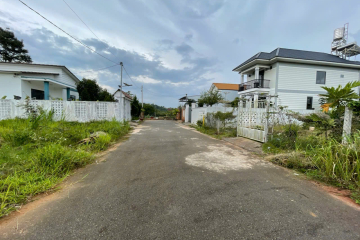 BÁN ĐẤT LẤY TIỀN CHỮA BỆNH LÔ - 10 X 31 ( 313M2 QUY HOẠCH THỔ CƯ ) PHƯỜNG 2, TP BẢO LỘC - GIÁ CHỈ 1 TỶ 400TR