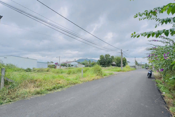 🏡 CHÍNH CHỦ GỬI BÁN – LÔ ĐẤT FULL THỔ CƯ – KHU DÂN CƯ TÂN BÙI – LỘC CHÂU – TP. BẢO LỘC 🏡