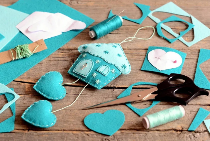 Trang Trí Nội Thất Với Đồ Handmade: Lợi ích Và Cách Thức Sử Dụng Đồ Trang Trí Handmade Để Tạo Sự Độc Đáo Cho Ngôi Nhà