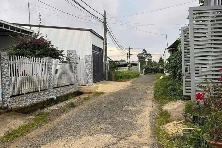 CẦN BÁN NHANH GIẢM 200TR - LÔ ĐẤT HẺM 994 TRẦN PHÚ, LỘC CHÂU - DT 5*30M CÓ 100M2 ĐẤT THỔ CƯ - GIÁ 1.4 TỶ